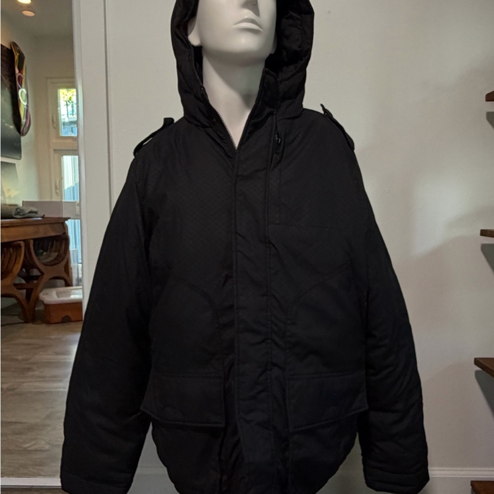 DC Men's Black Puffer Jacket & Gloves
